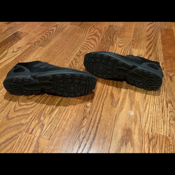 Adidas size 12 sneakers - Picture 3 of 3